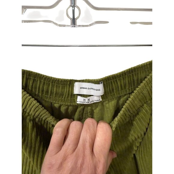 Urban Outfitters Womens Olive Green Corduroy Cropped Pants M - Picture 3 of 5